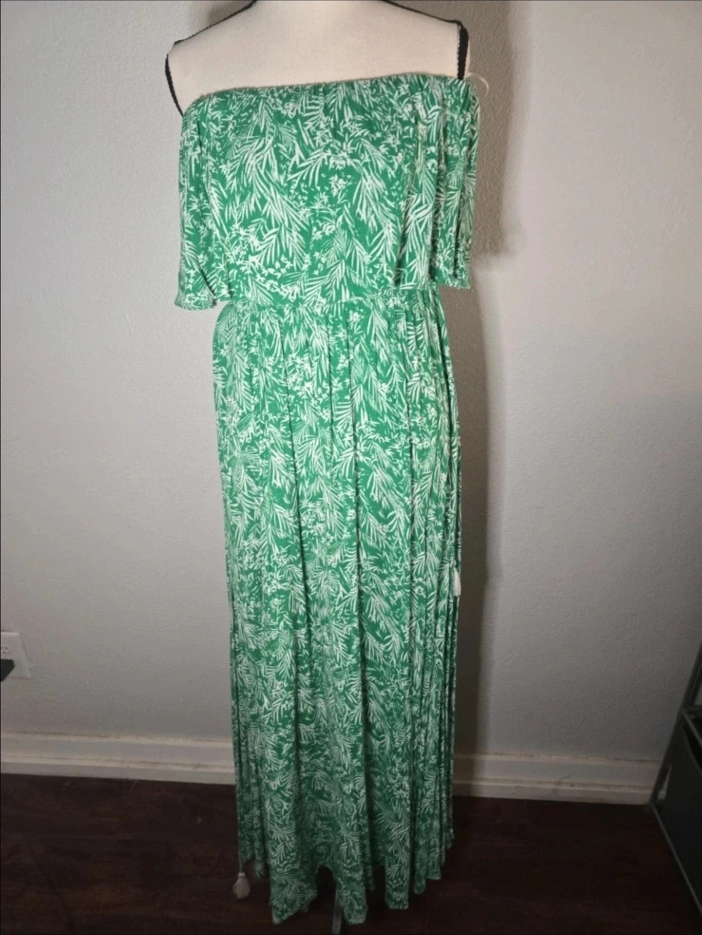 Fashion Nova Green & White Off-Shoulder Printed Maxi Dress
